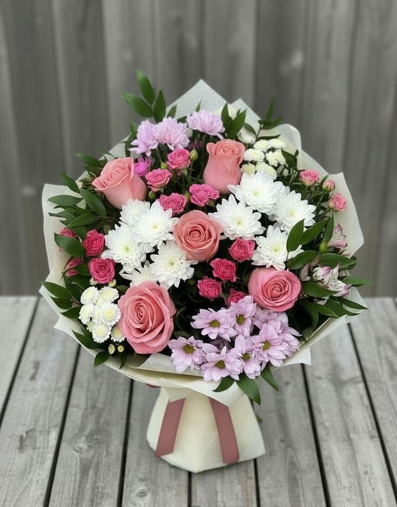 Букет цветов из: Альстромерии, Гвоздики, Розы и Хризантемы в Ладовской Балке