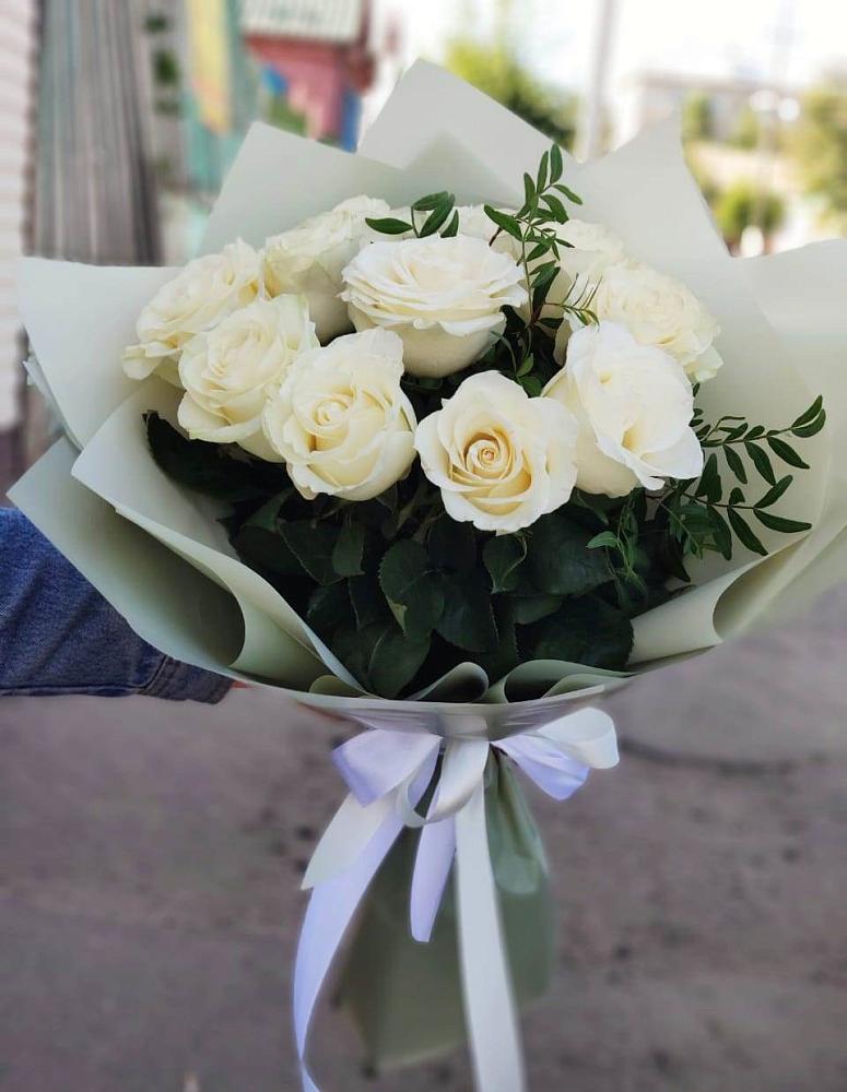 Букет Белые розы Проуд в Ладовской Балке