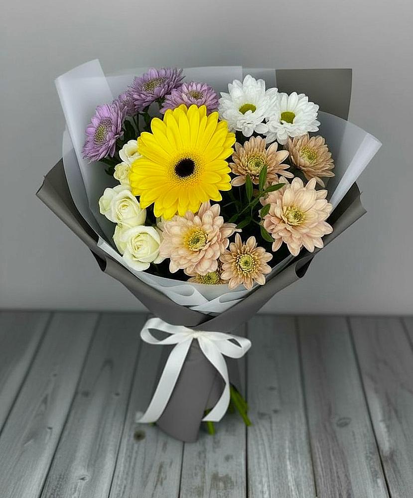 Букет цветов из: Розы, Герберы и Хризантемы в Ладовской Балке