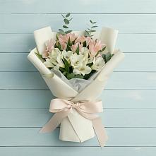 Букет цветов из:  Альстромерии в Ладовской Балке