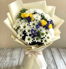 Букет цветов из:  Ирисы, Хризантемы и Розы #REPLACE_PRED# Ладовской Балке