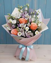 Букет цветов из:  Лизиантусы, Розы, Альстромерии и Гипсофила в Ладовской Балке