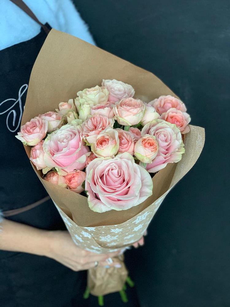 Букет цветов из: Хризантемы и Розы в Ладовской Балке