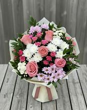 Букет цветов из:  Альстромерии, Гвоздики, Розы и Хризантемы в Ладовской Балке