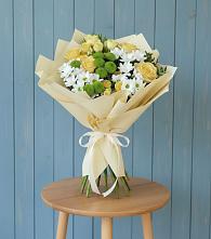 Букет цветов из:  Хризантемы и Розы в Ладовской Балке