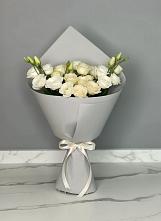 Букет цветов из:  Розы и Лизиантусы в Ладовской Балке